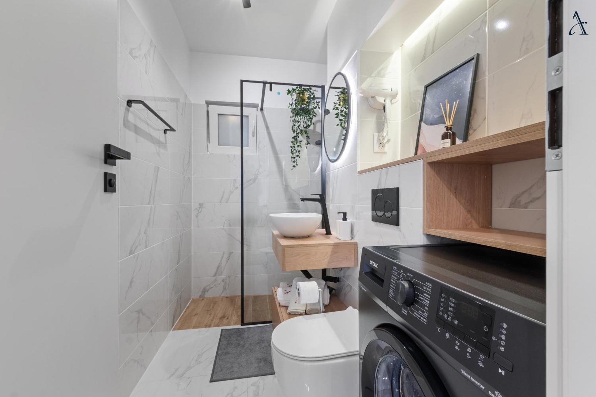 Bellona Studio Apartment Букурещ Екстериор снимка