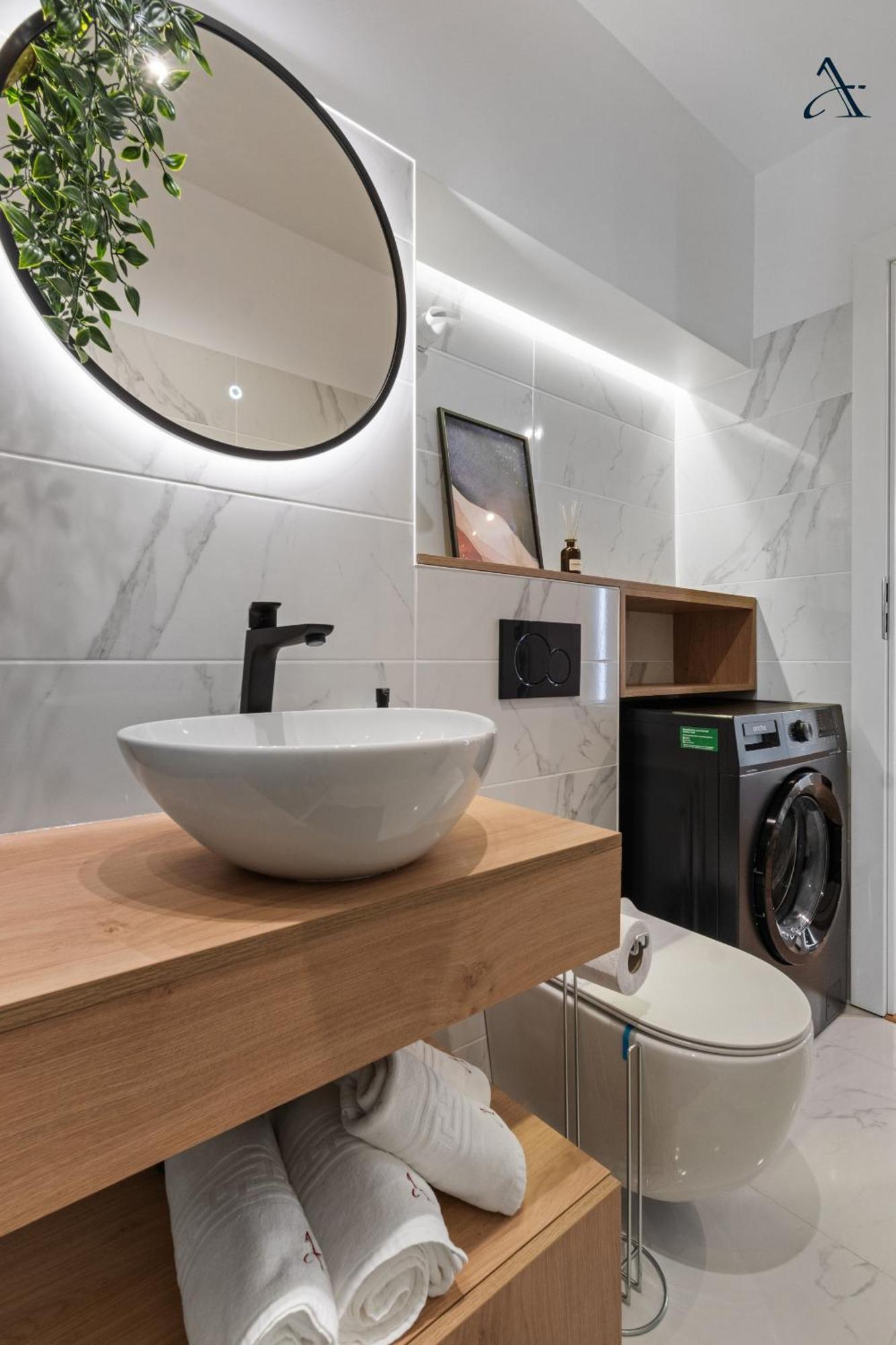 Bellona Studio Apartment Букурещ Екстериор снимка